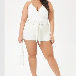 Plus Size Belted Shorts
